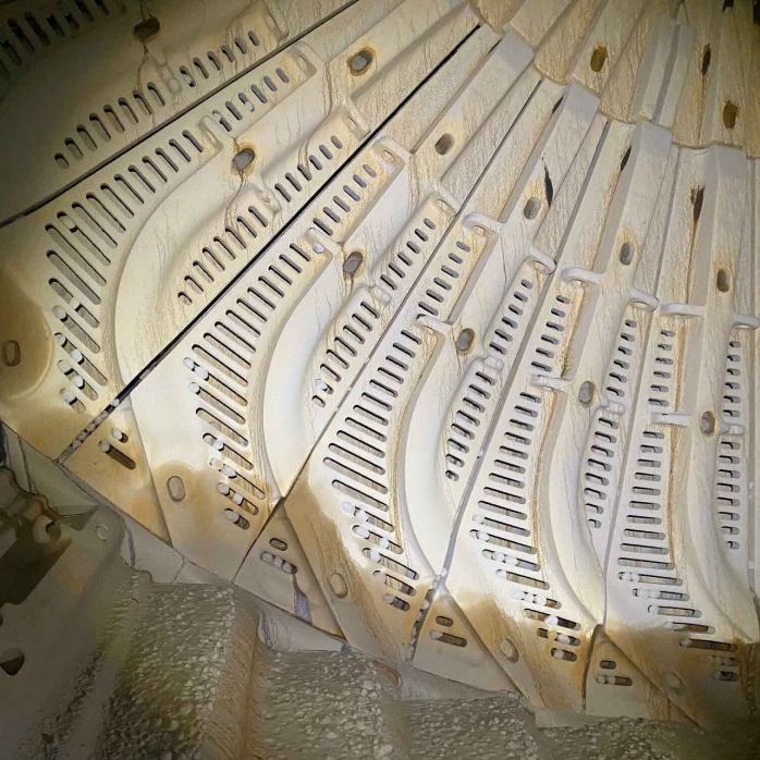1 Steel liners grate.jpg